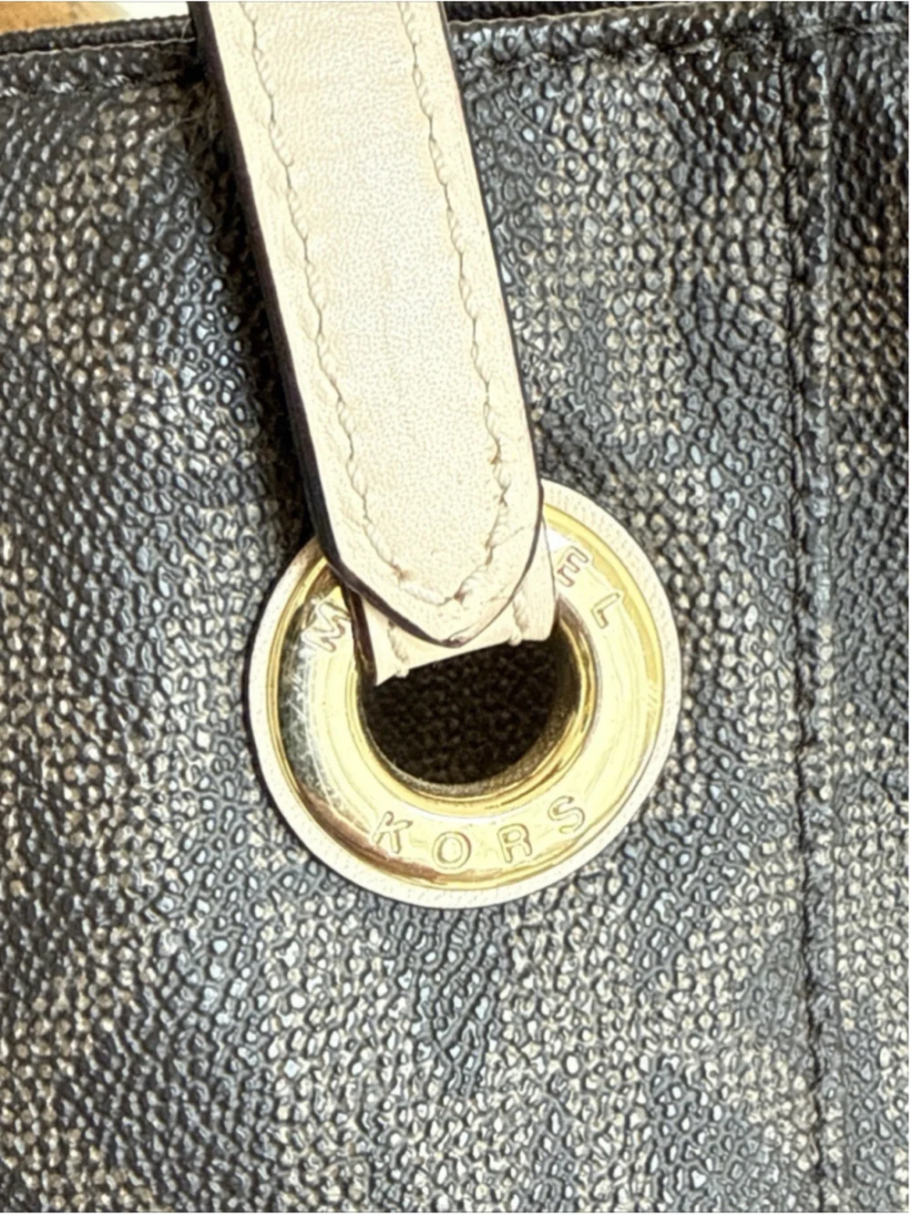 Michael Kors Women's Jet Set Travel Beige Saffiano Leather Pockets Tote Bag - Picture 3 of 7